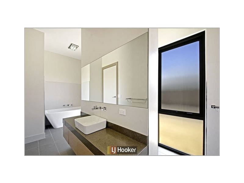 6b Hanley Place, Yass NSW 2582