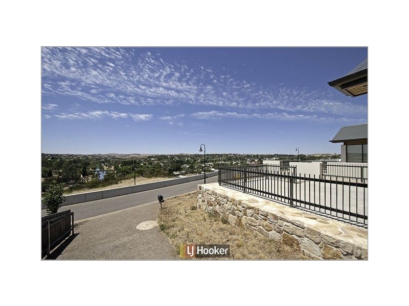 6b Hanley Place, Yass NSW 2582