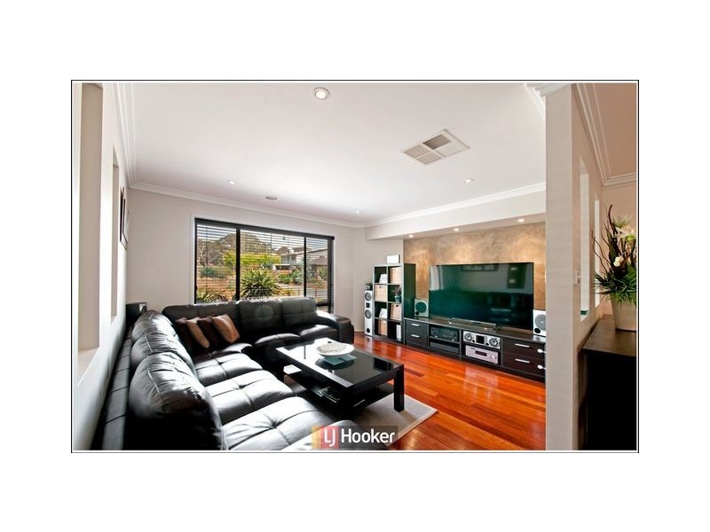 27 Pinnacles Street, Harrison ACT 2914