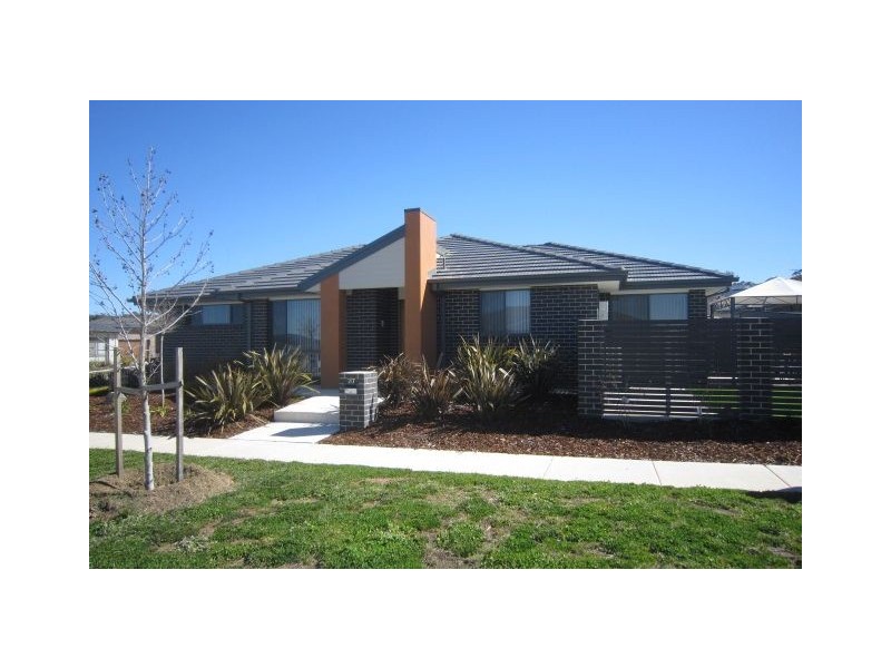 27 Scholtens Street, Casey ACT 2913