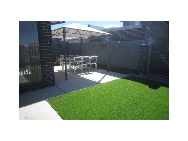 27 Scholtens Street, Casey ACT 2913