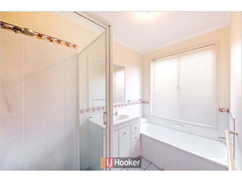 25 Dulverton Street, Amaroo ACT 2914