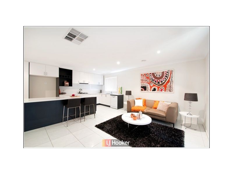 5 Charlotte Barton Street, Franklin ACT 2913