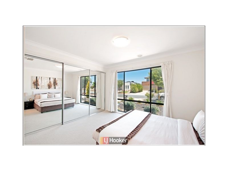 5 Charlotte Barton Street, Franklin ACT 2913