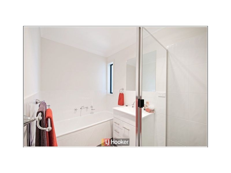 5 Charlotte Barton Street, Franklin ACT 2913