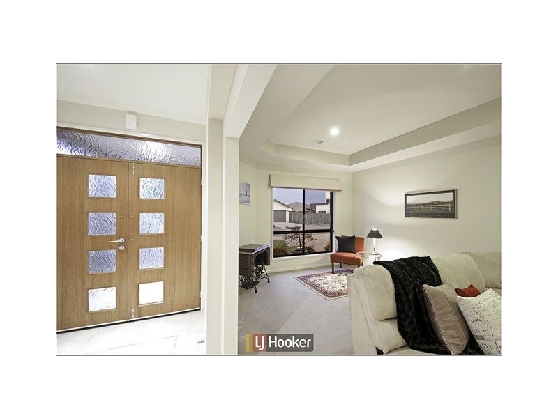 39 Jeanne Young Circuit, Mckellar ACT 2617