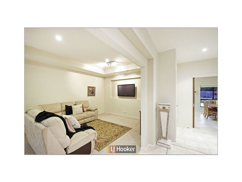 39 Jeanne Young Circuit, Mckellar ACT 2617