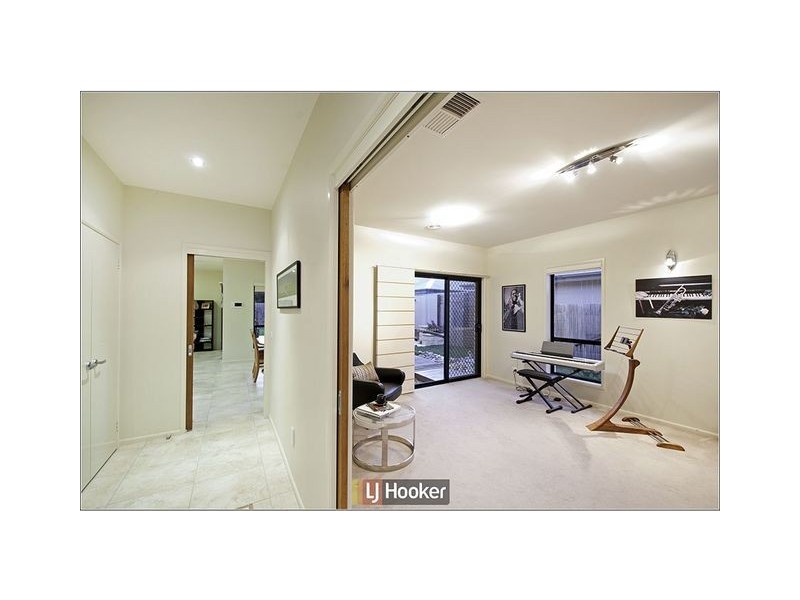 39 Jeanne Young Circuit, Mckellar ACT 2617