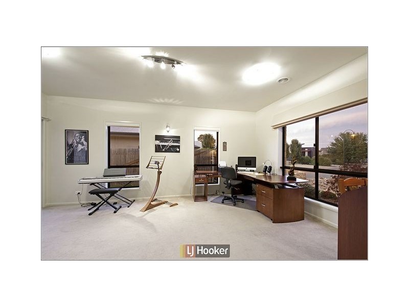 39 Jeanne Young Circuit, Mckellar ACT 2617