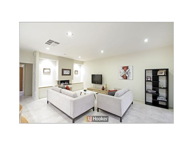 39 Jeanne Young Circuit, Mckellar ACT 2617