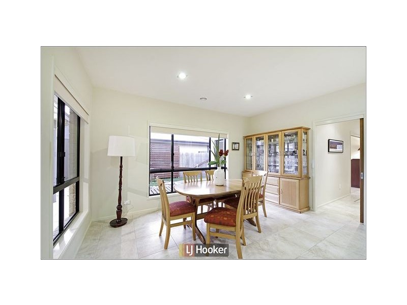 39 Jeanne Young Circuit, Mckellar ACT 2617