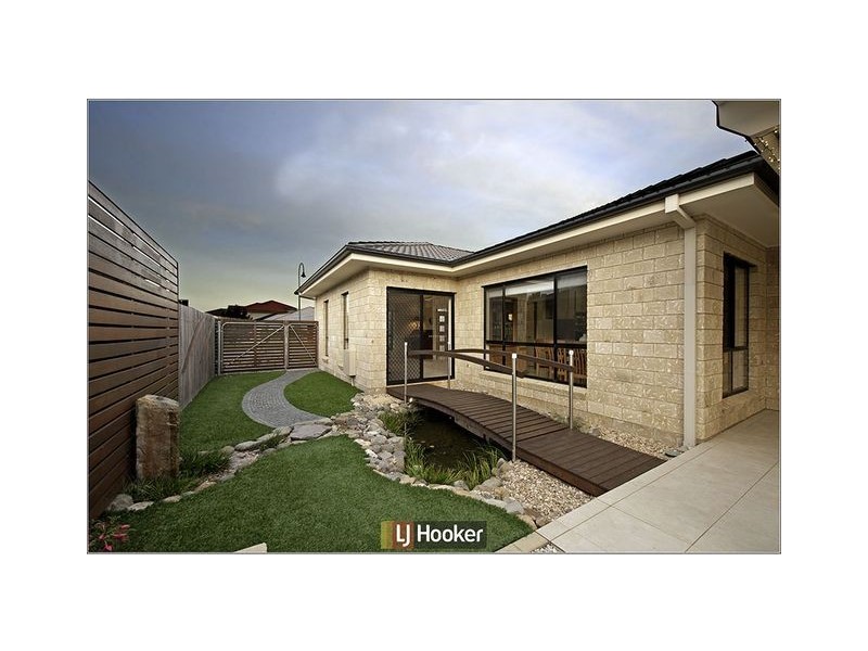 39 Jeanne Young Circuit, Mckellar ACT 2617