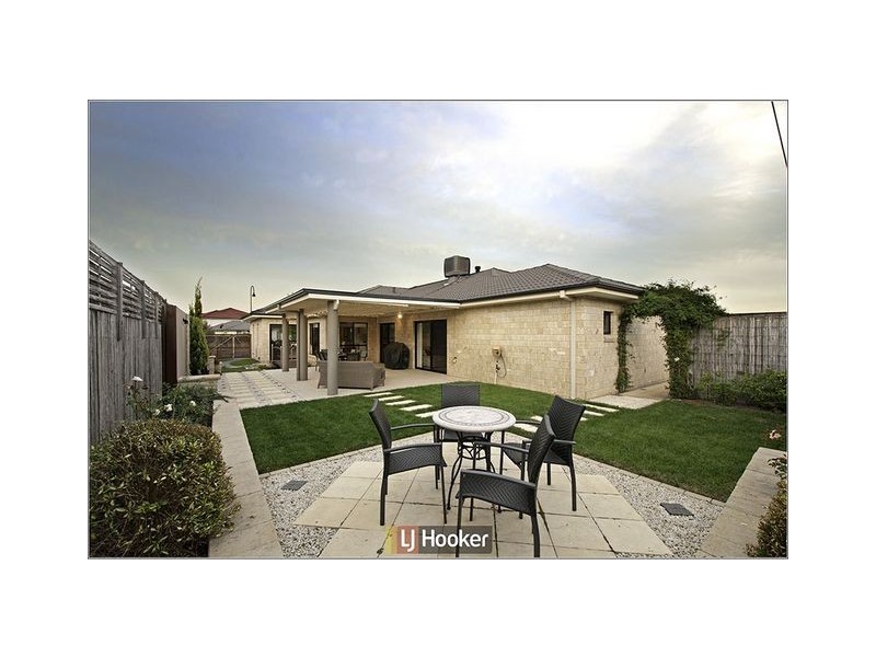 39 Jeanne Young Circuit, Mckellar ACT 2617