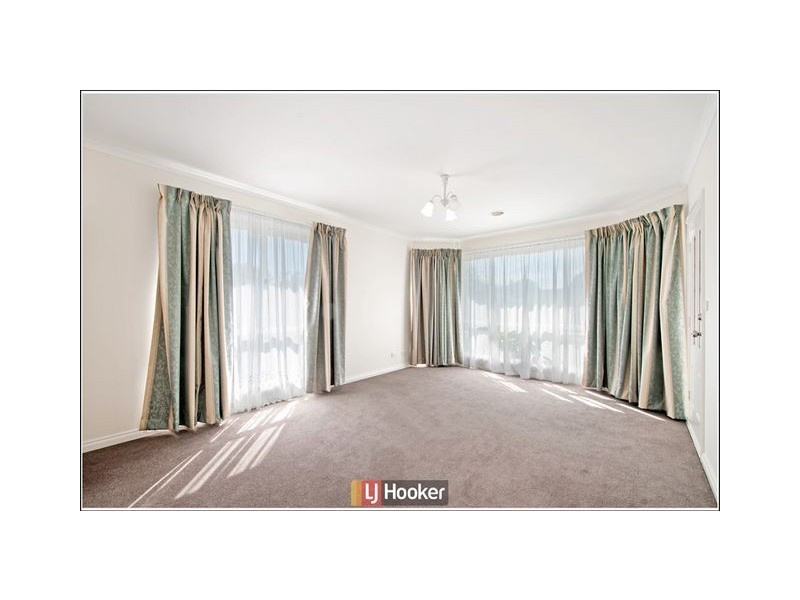 37 Yumba Avenue, Ngunnawal ACT 2913