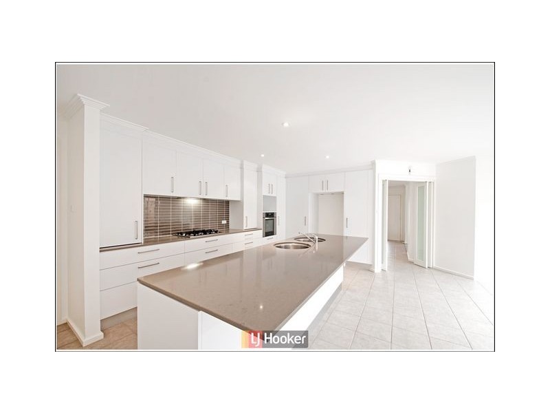 6 Careel Street, Harrison ACT 2914