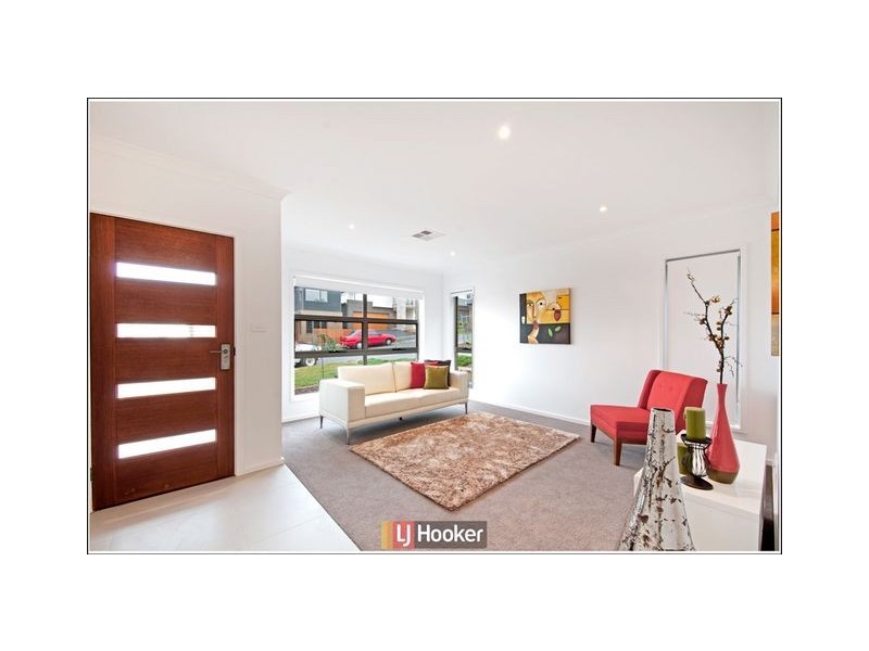 18 Keith Waller Rise, Casey ACT 2913