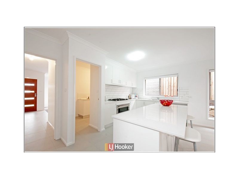 18 Keith Waller Rise, Casey ACT 2913