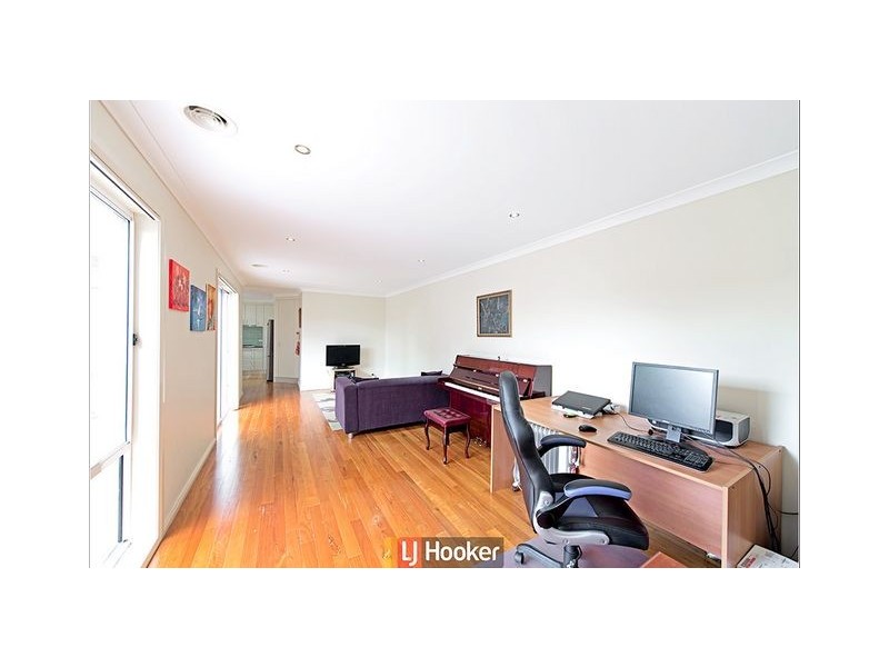 227 Anthony Rolfe Avenue, Gungahlin ACT 2912