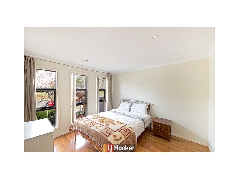 227 Anthony Rolfe Avenue, Gungahlin ACT 2912