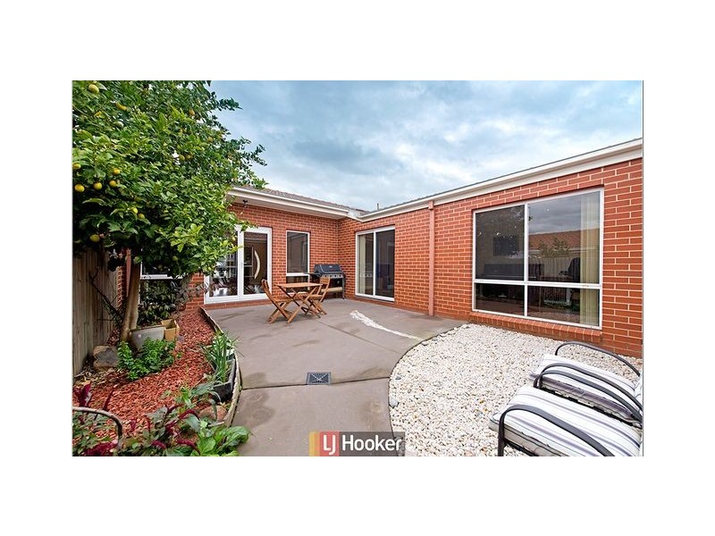 227 Anthony Rolfe Avenue, Gungahlin ACT 2912