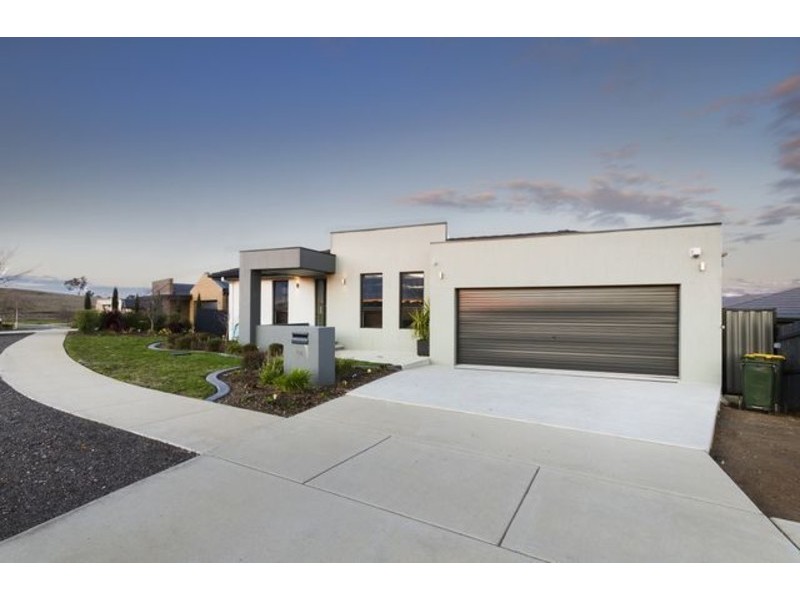 24 Alec Hope Crescent, Franklin ACT 2913