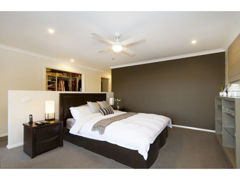 24 Alec Hope Crescent, Franklin ACT 2913