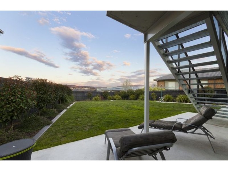 24 Alec Hope Crescent, Franklin ACT 2913