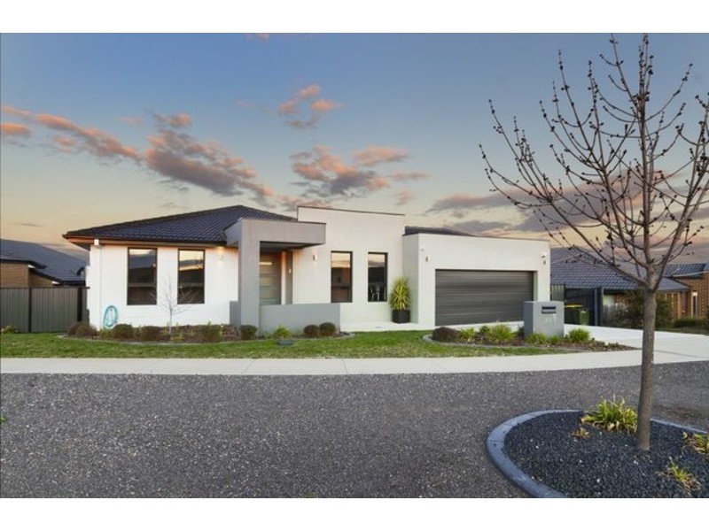 24 Alec Hope Crescent, Franklin ACT 2913