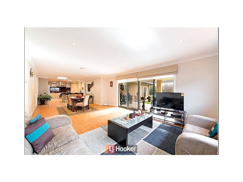 24 Mavis Latham Street, Franklin ACT 2913