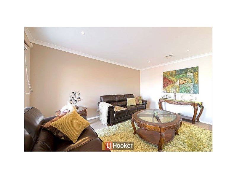 24 Mavis Latham Street, Franklin ACT 2913