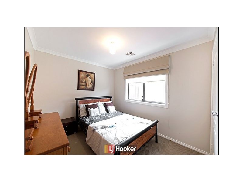 24 Mavis Latham Street, Franklin ACT 2913