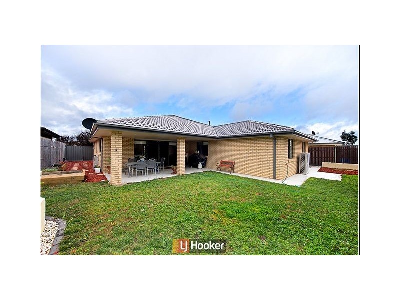 24 Mavis Latham Street, Franklin ACT 2913