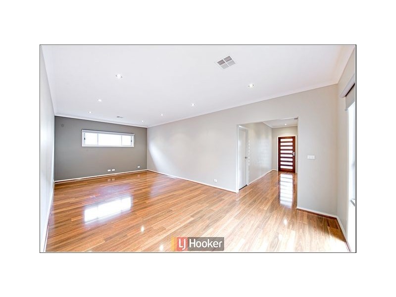 90 Chance Street, Crace ACT 2911