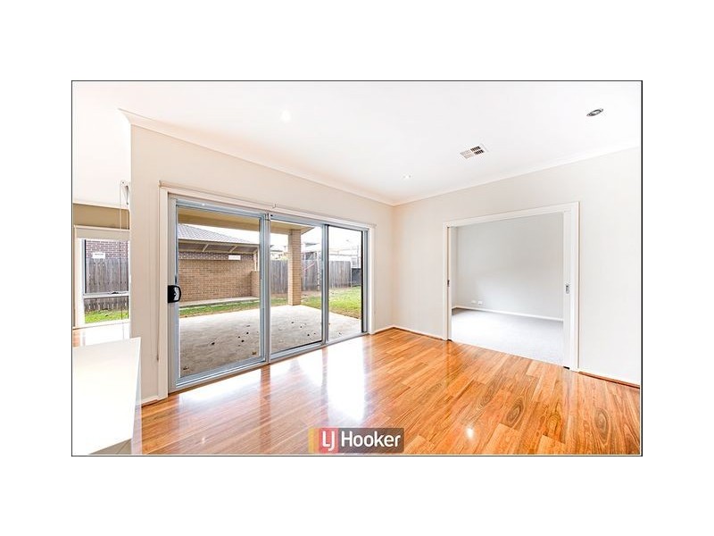 90 Chance Street, Crace ACT 2911