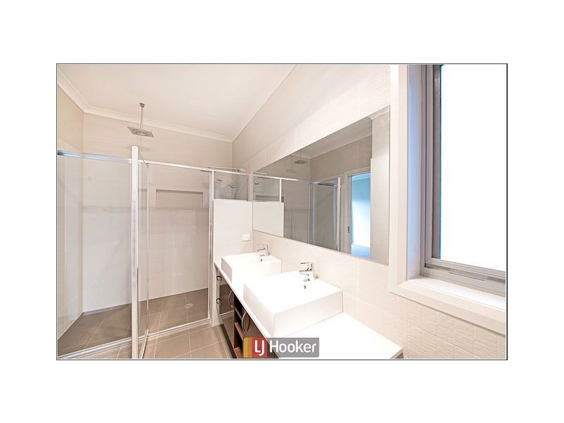 90 Chance Street, Crace ACT 2911