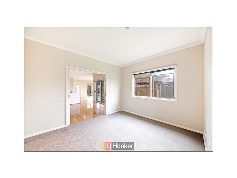 90 Chance Street, Crace ACT 2911