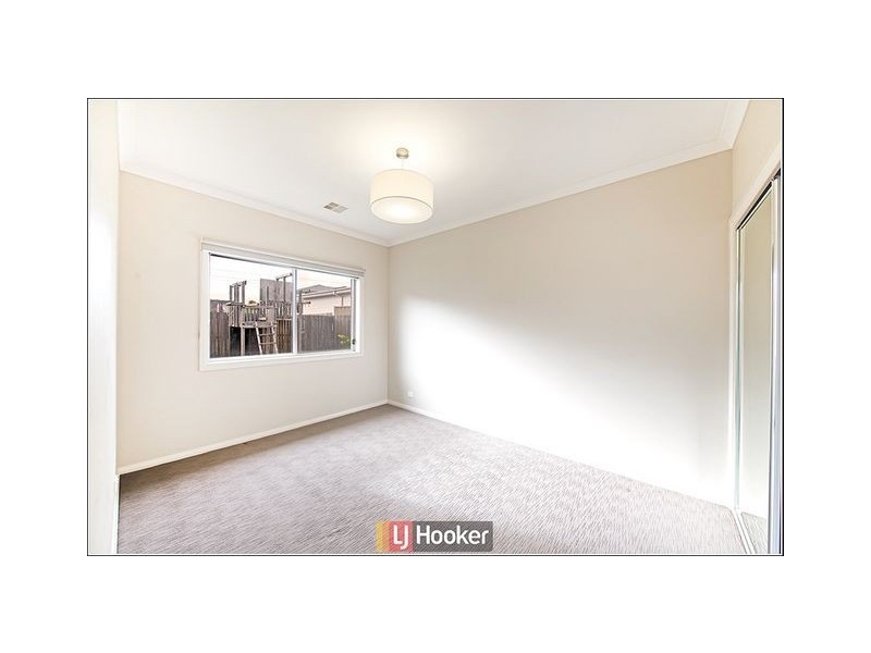 90 Chance Street, Crace ACT 2911