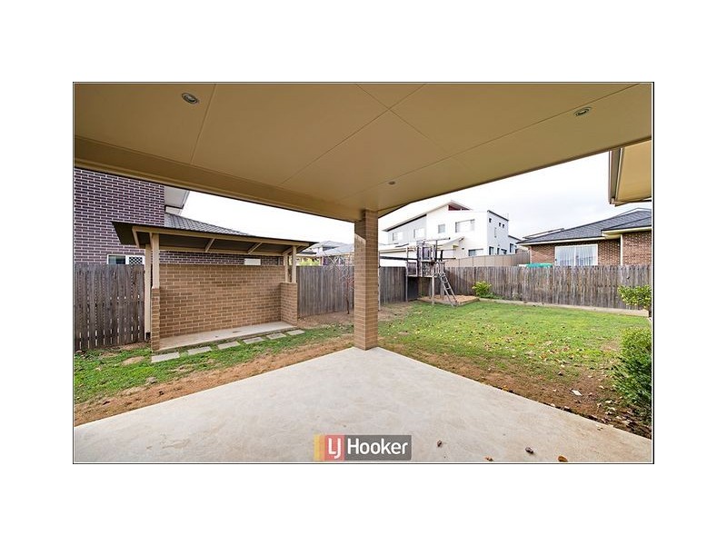 90 Chance Street, Crace ACT 2911