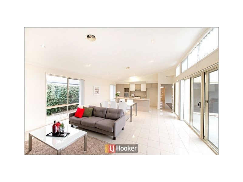 14 Rosanna Street, Gungahlin ACT 2912