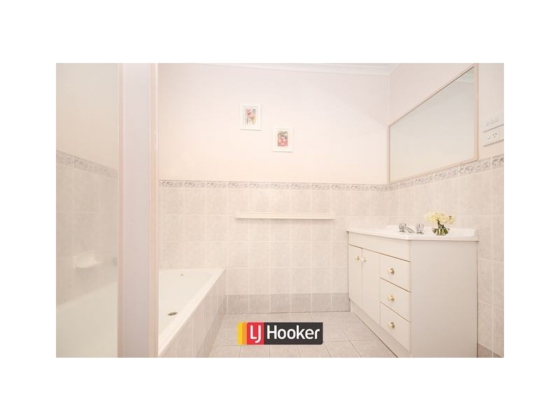 7/3 Bural Court, Ngunnawal ACT 2913