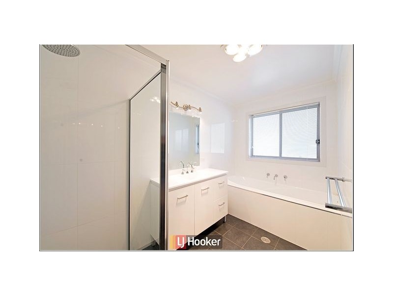 152 Paul Coe Crescent, Ngunnawal ACT 2913