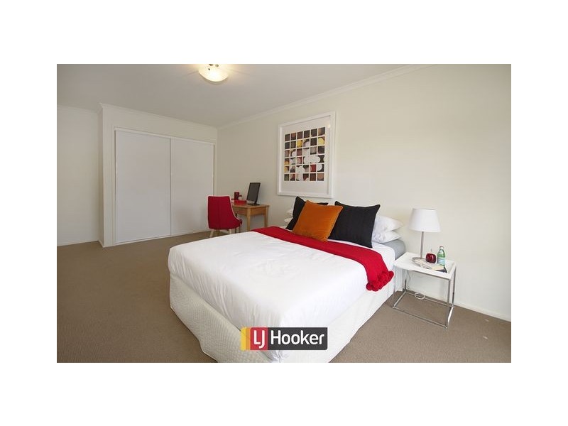 317 Anthony Rolfe Avenue, Gungahlin ACT 2912