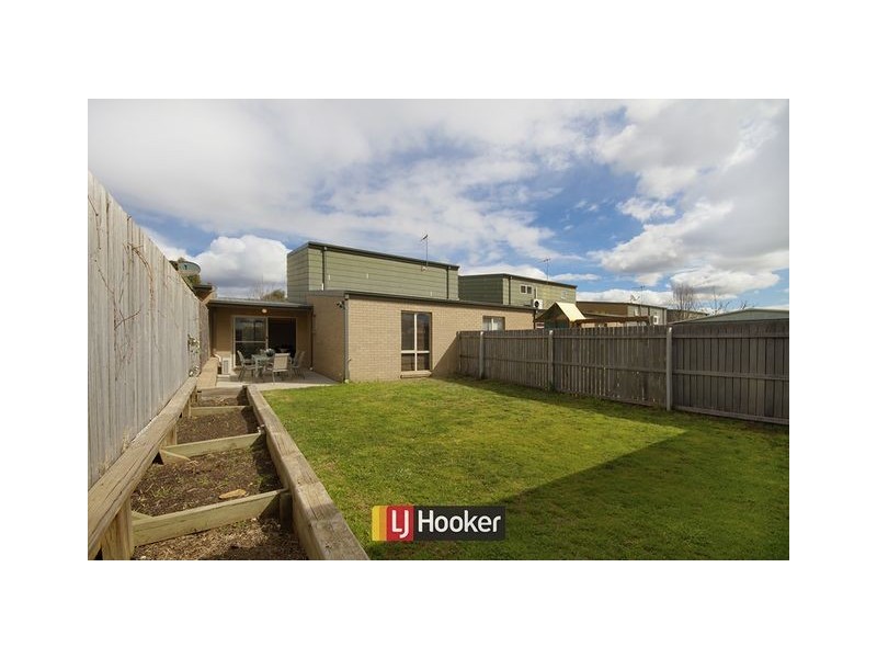 317 Anthony Rolfe Avenue, Gungahlin ACT 2912