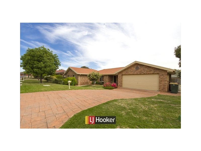17 Corringle Close, Amaroo ACT 2914