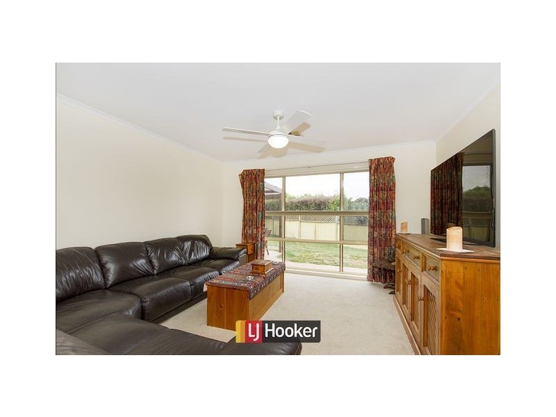 17 Corringle Close, Amaroo ACT 2914