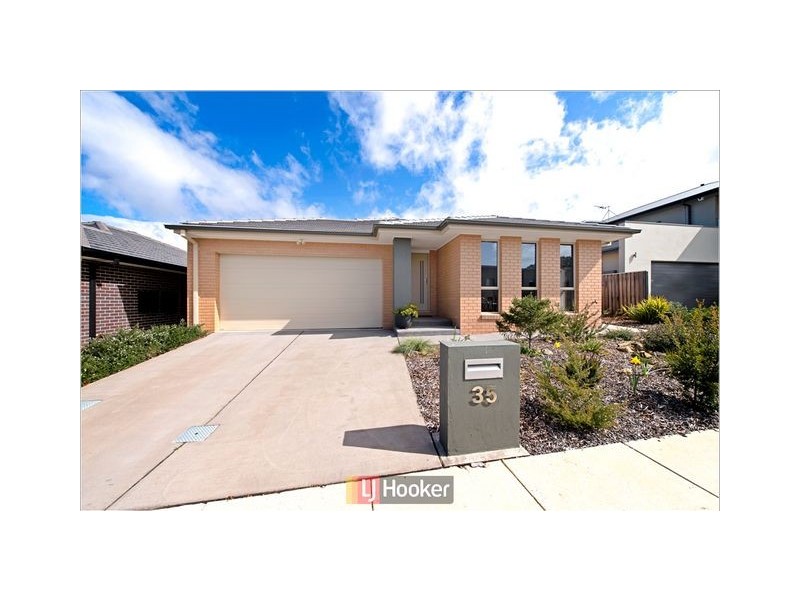 35 Victoria Owen Circuit, Casey ACT 2913