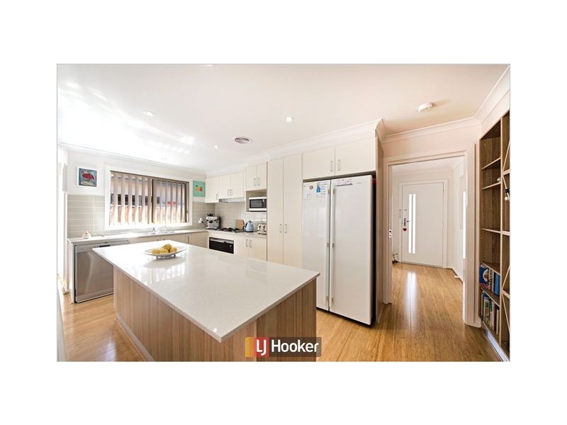 35 Victoria Owen Circuit, Casey ACT 2913