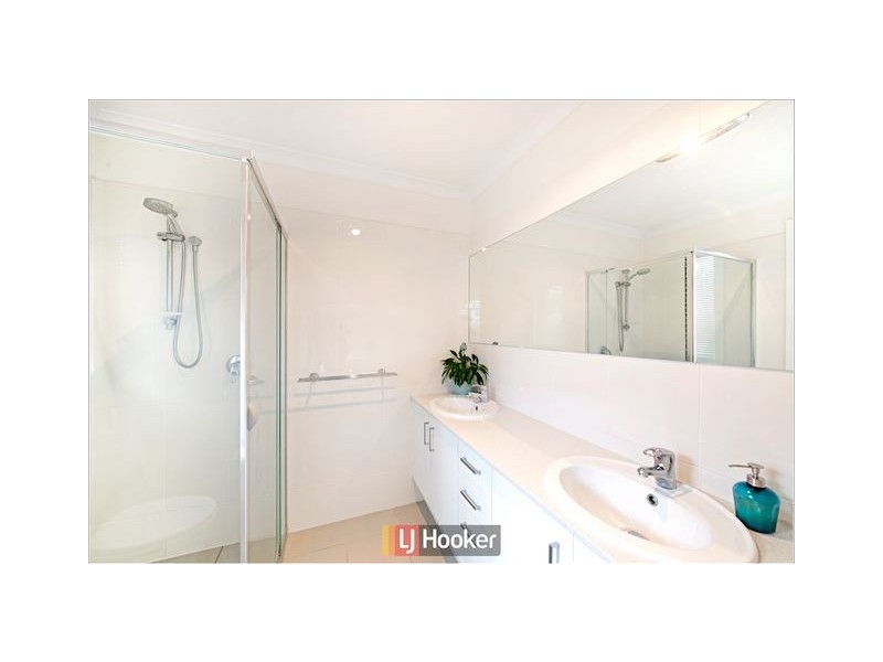 35 Victoria Owen Circuit, Casey ACT 2913