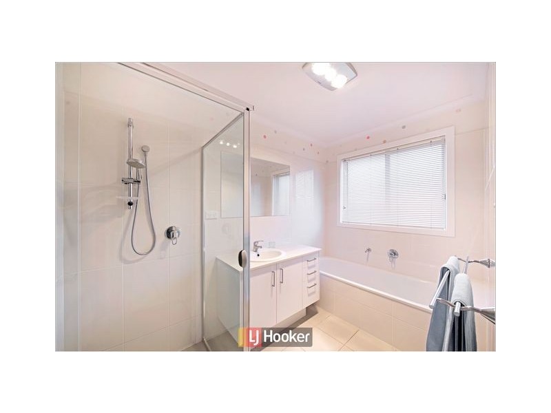 35 Victoria Owen Circuit, Casey ACT 2913
