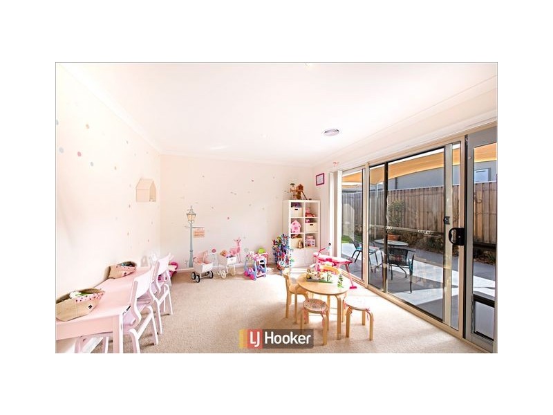 35 Victoria Owen Circuit, Casey ACT 2913